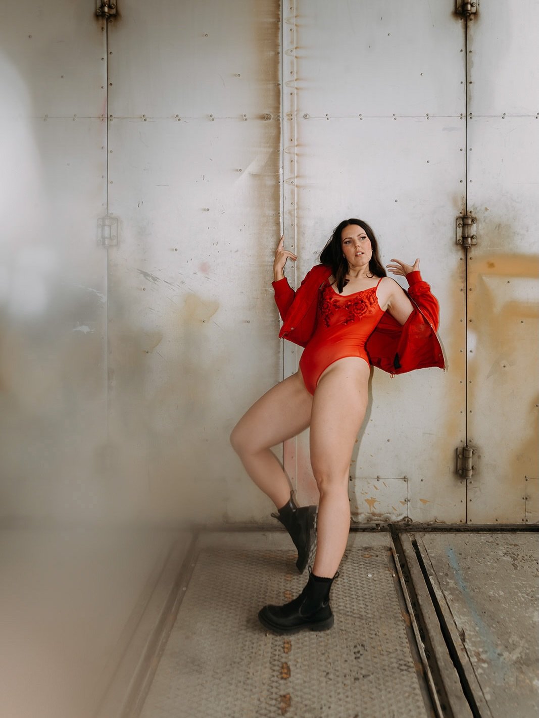 Jos vertaat vaikkapa edellisen postauksen liikett&auml; n&auml;iden kuvien luonteeseen, niin huomaat, ett&auml; se on t&auml;ysin erilaista - ja kuitenkin se p&auml;&auml;pointti n&auml;kyy n&auml;iss&auml;kin 👉🏻

🪄 l&auml;hden aina ohjaamaan keho