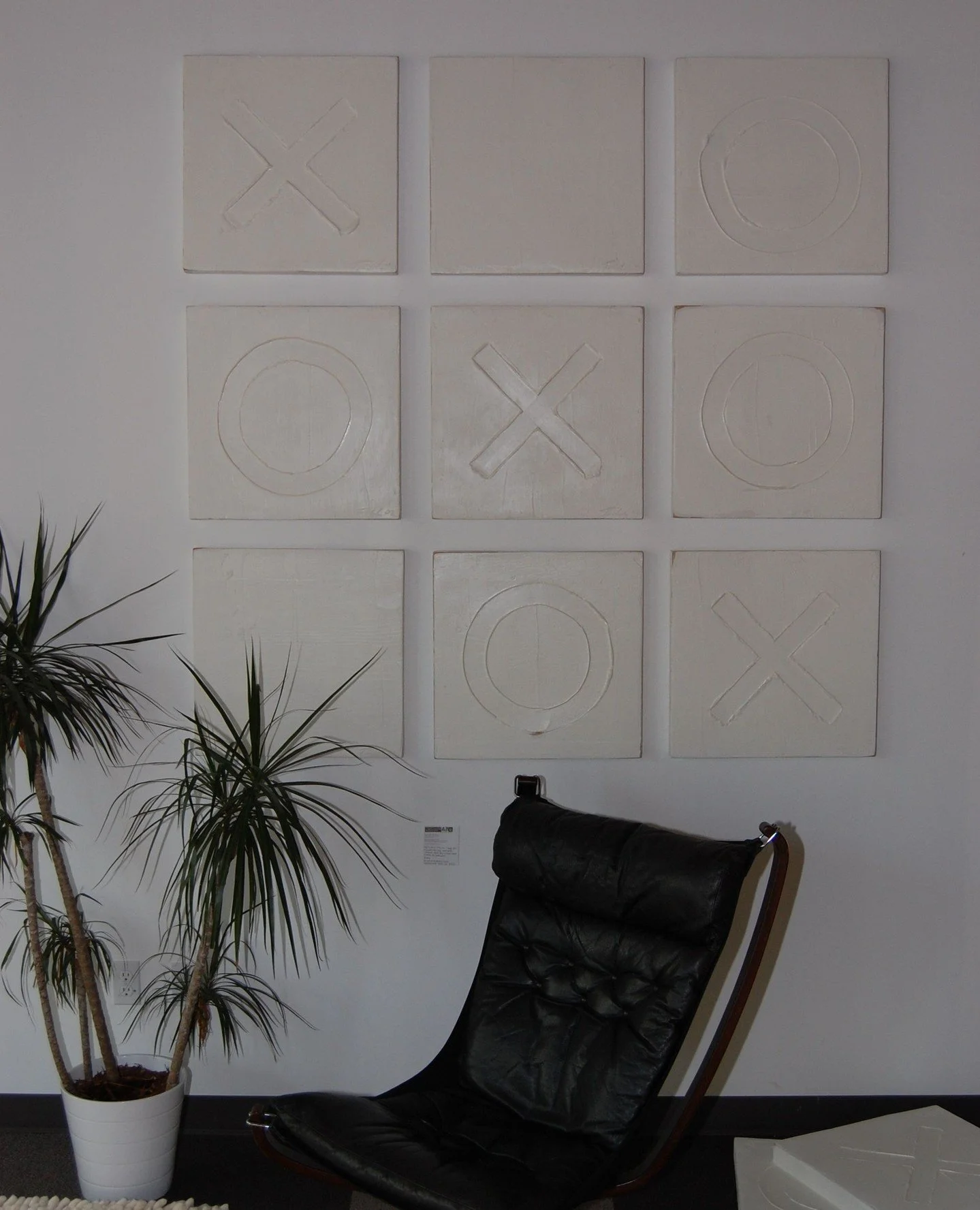A condo we staged in 2003, featuring one of Travis&rsquo;s early artworks:  tic-tac-toe.⁠
⁠
We recently reconnected with the buyer of this piece and were happy to hear it&rsquo;s still in in their collection- a mighty fine collection it is :)