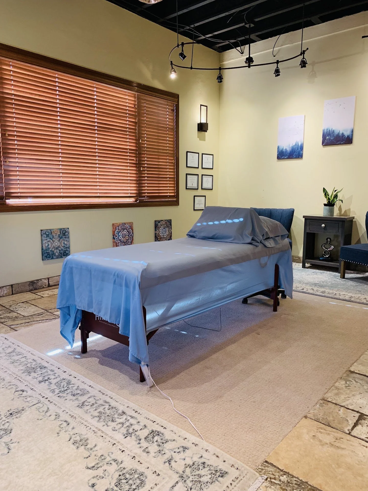 Rolfing table in the Castle Rock treatment room