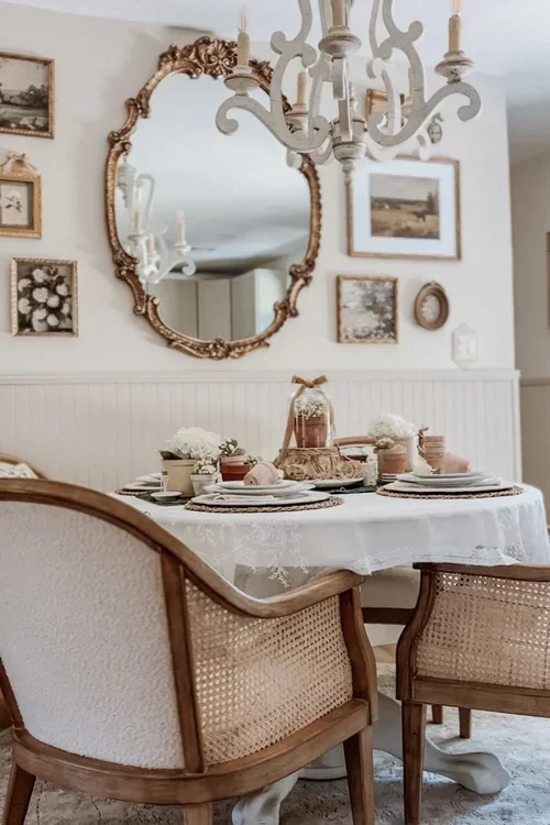 Cozy Cottage Decorating