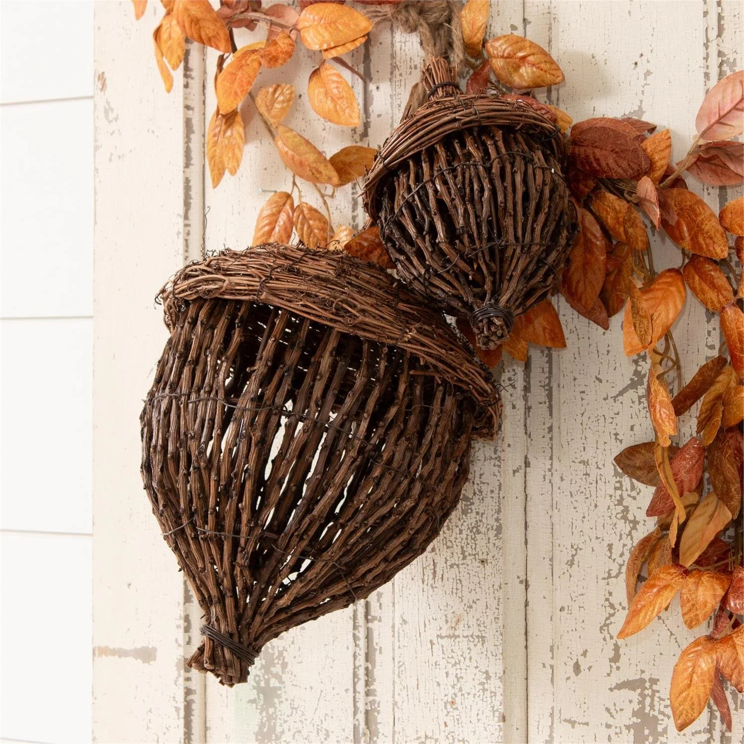 Rustic Hand-Woven Grapevine Acorn Décor - Set of 2