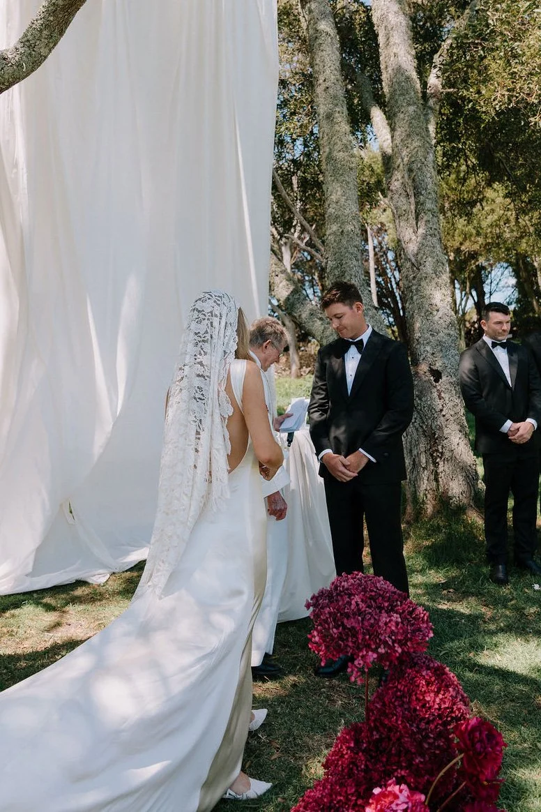 lvr-bridal-wedding-floral-backdrop.jpg