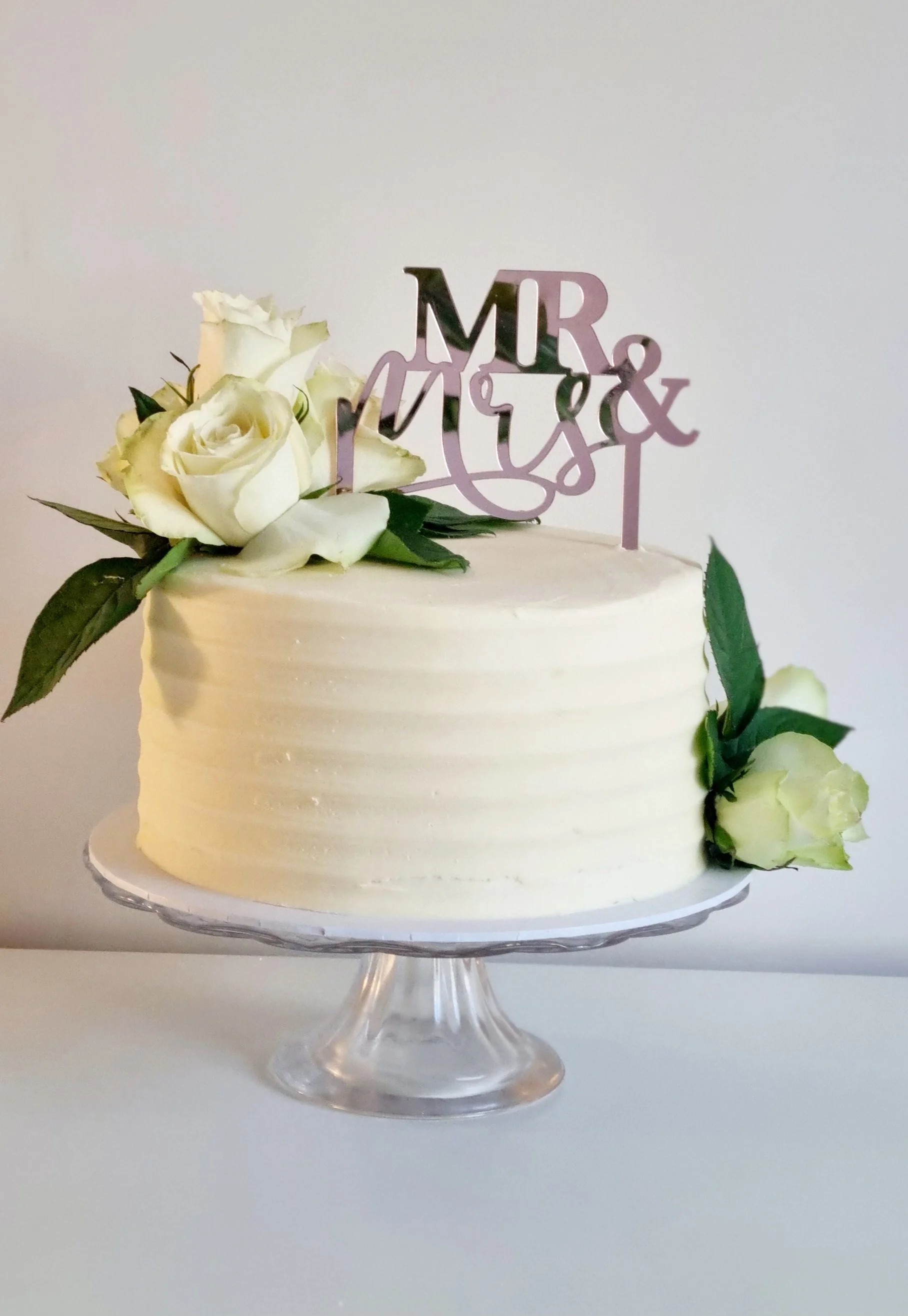single tier wedding cake