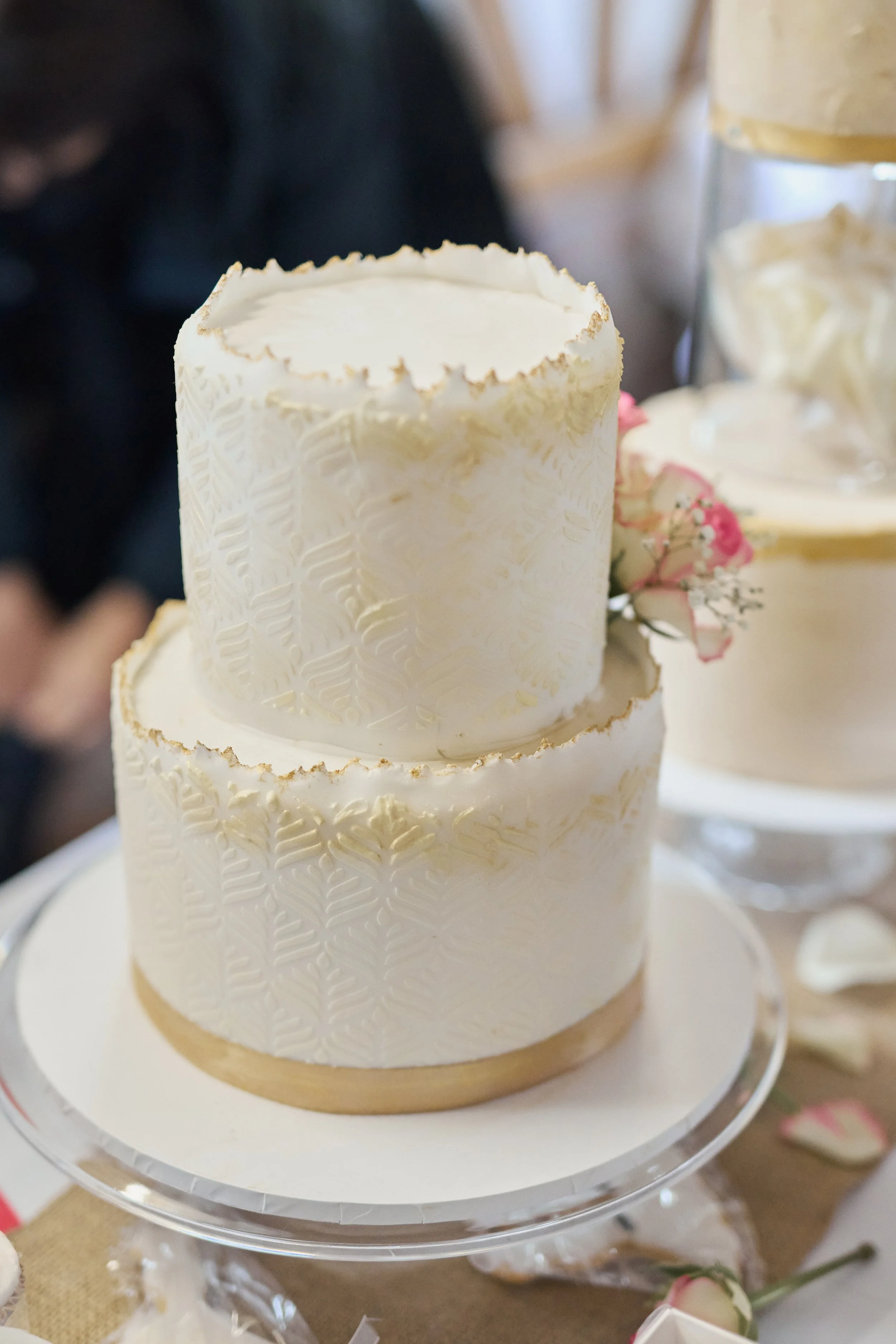 two tier wedding cake