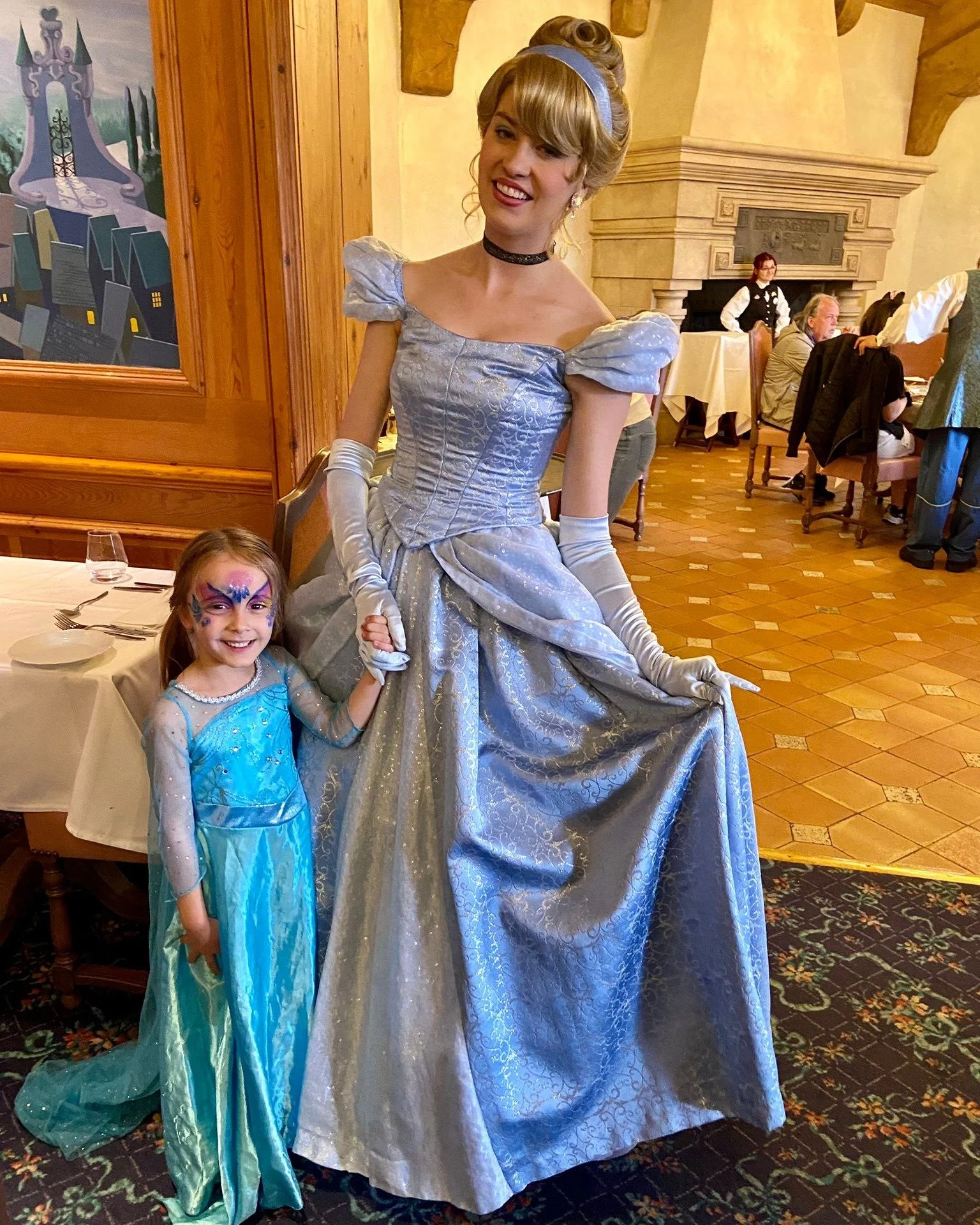 K-Pop Demon Hunters might be trending. 🎃 But Elsa? She&rsquo;s timeless. And there are five really good reasons why. 

Despite that, it&rsquo;s been twelve years since Frozen came out,  Elsa&rsquo;s icy blue dress has outlasted a thousand cultural m