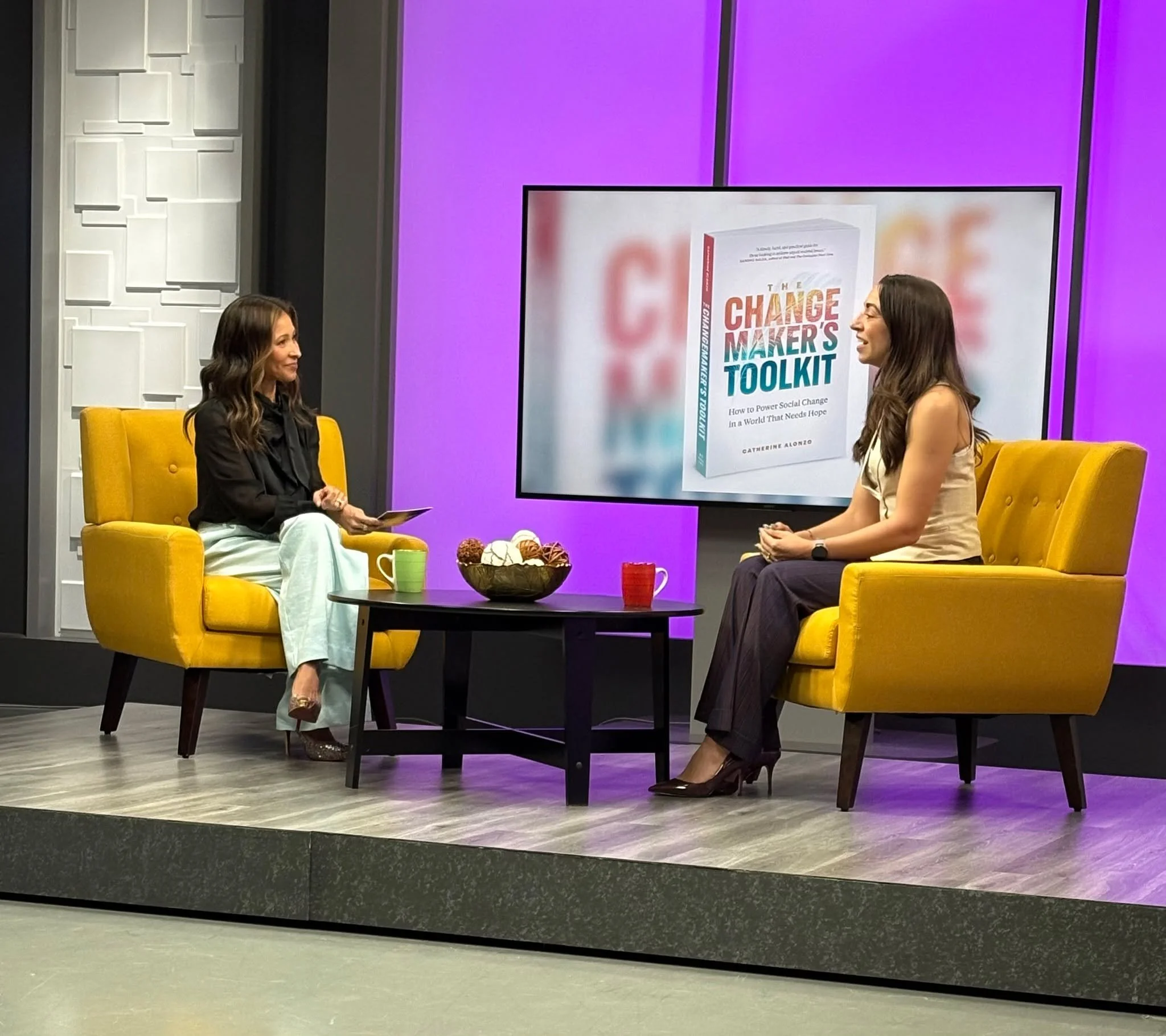 It was incredibly cool to sit under the bright lights of TV and talk about The Changemaker&rsquo;s Toolkit &mdash; and also&hellip; I was nervous as all hell.

Last week I taped a segment for Horizonte on Arizona PBS with @catherineanaya , and it wil