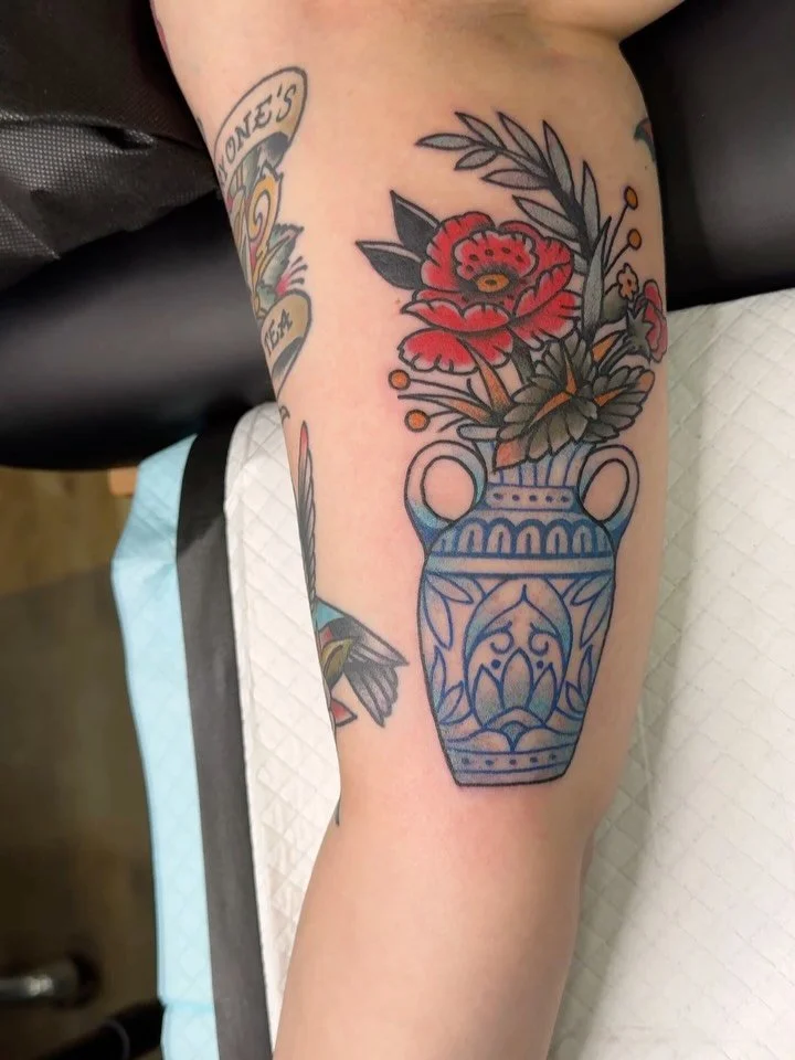 We added another beautiful piece to Ashlie's arm