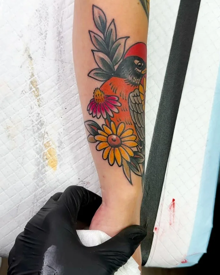 I got to finish the week with this fancy little robin.