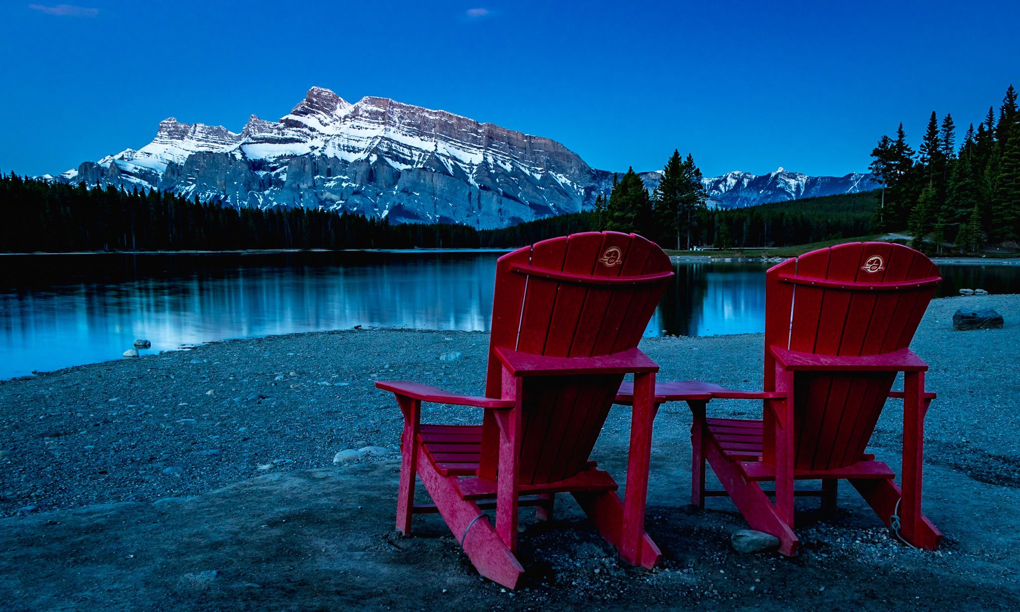 RedChairs.jpg