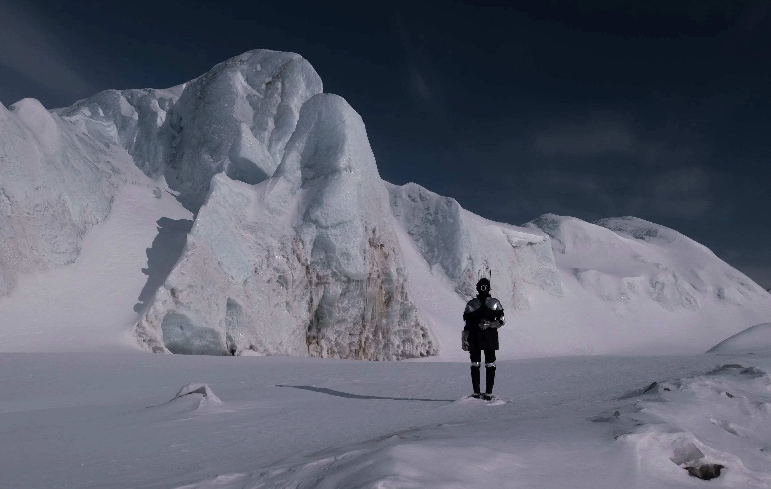 Kai_Sebek_GuardianOfTheFrozenWovenWorlds_Photography:Performance(1)_2025.jpg
