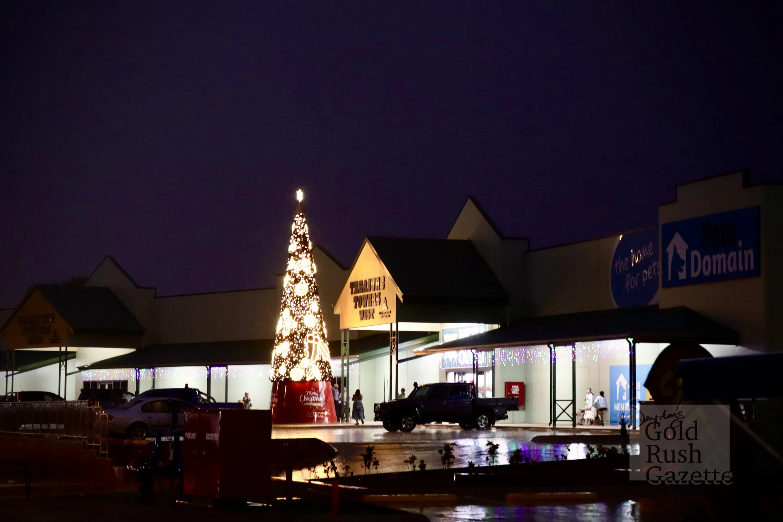 The Goldtower Lights up Christmas and Christmas Markets Event (2023)