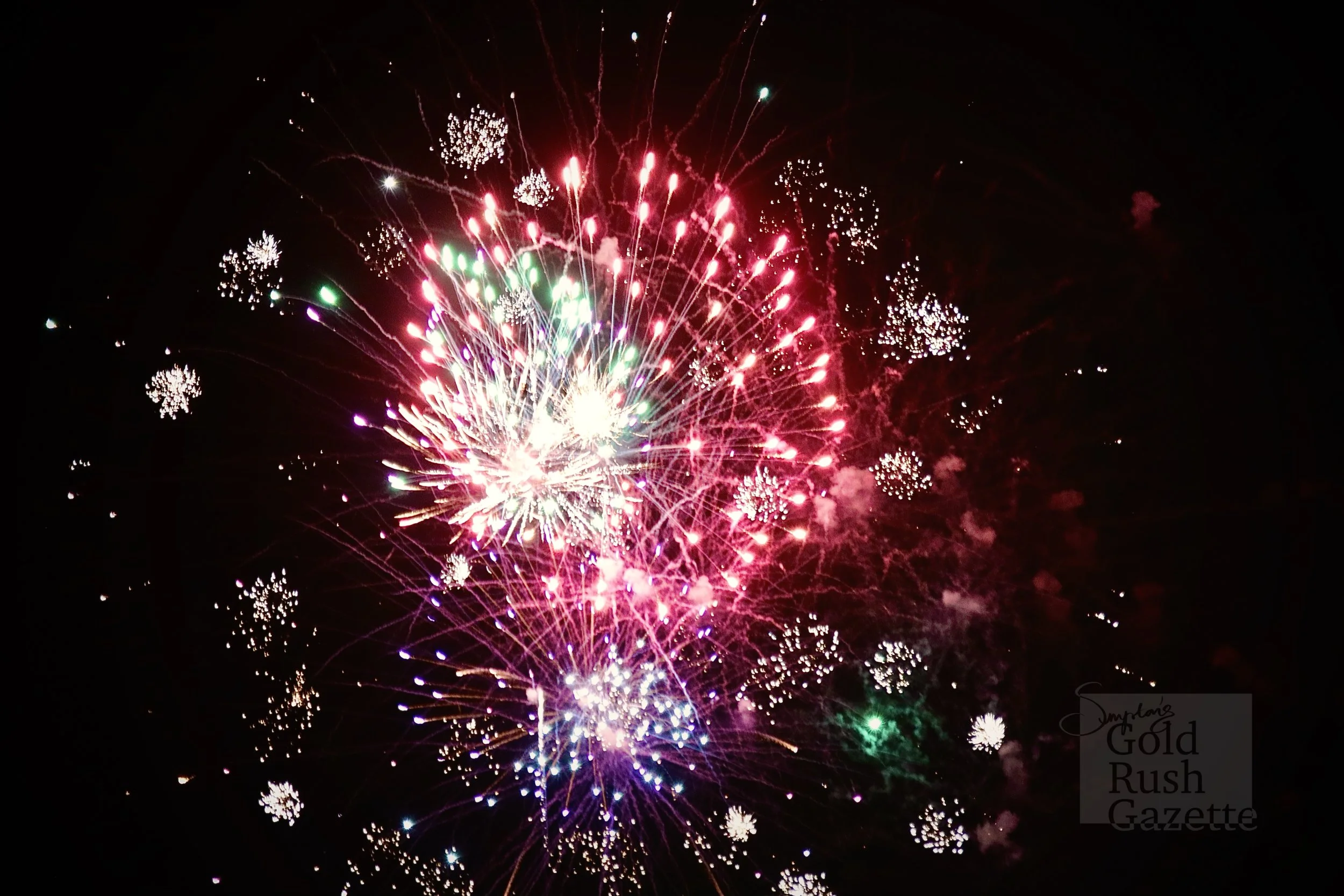 The New Year’s Eve fireworks at Towers Hill organised by the Charters Towers Regional Council (2024)