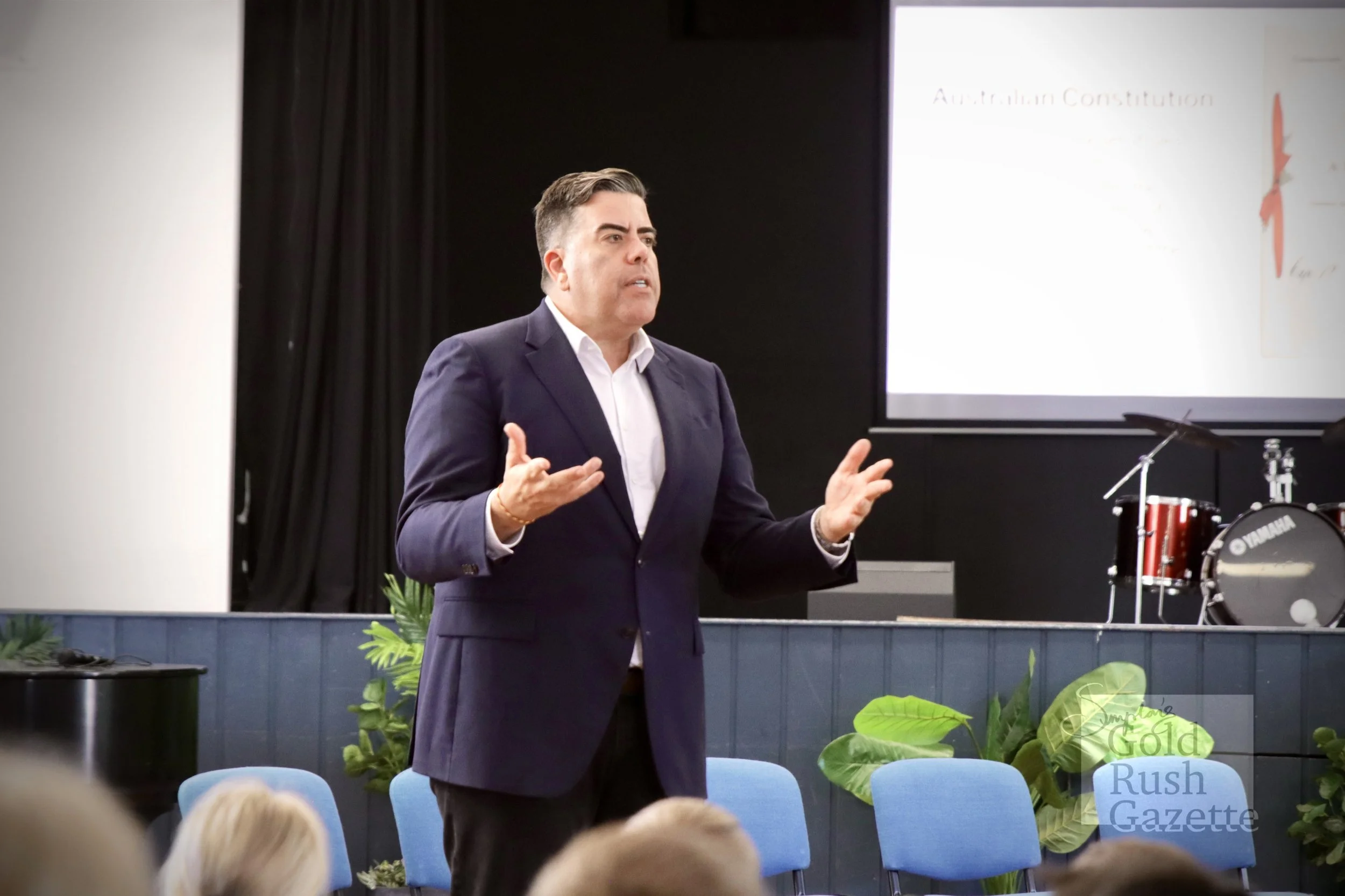 Speaker of the Australian House of Representatives Milton Dick and Kennedy MP Bob Katter, guests at Blackheath and Thornburgh College (2023)