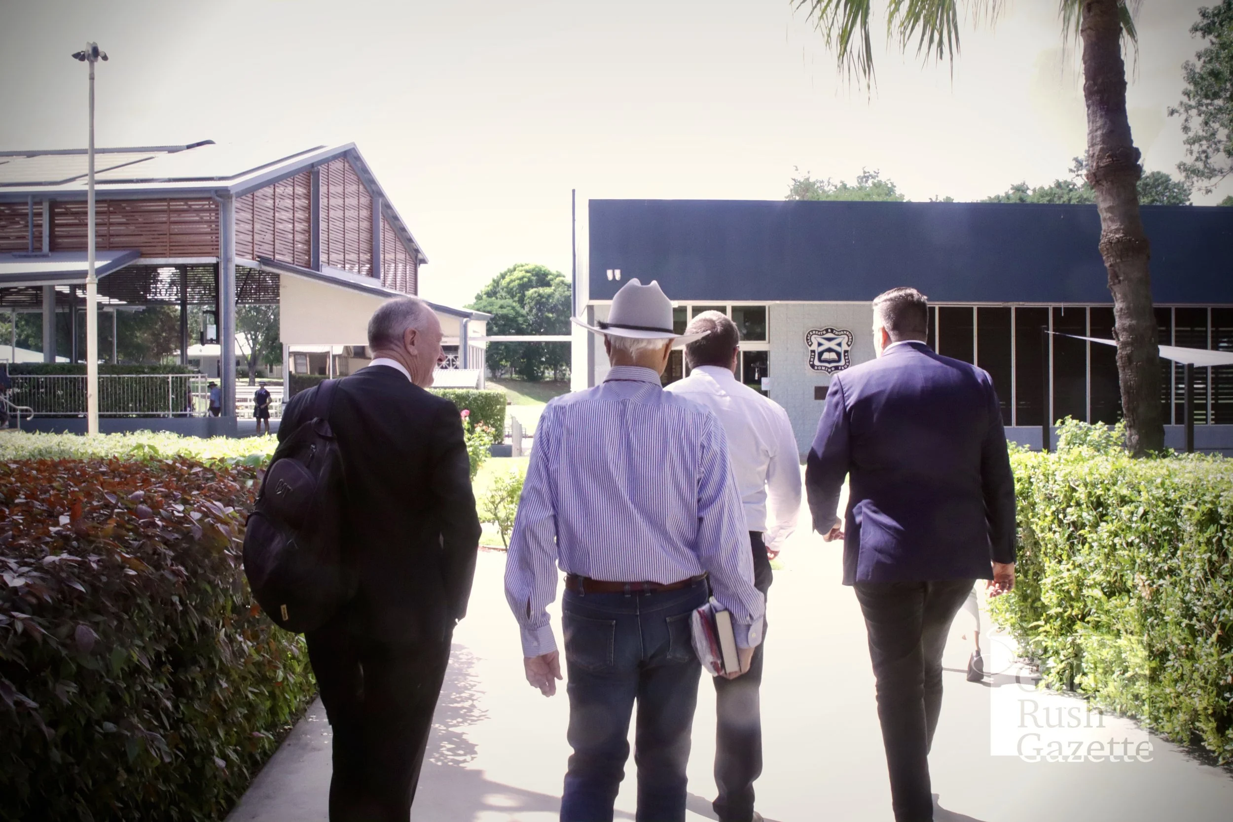 Speaker of the Australian House of Representatives Milton Dick and Kennedy MP Bob Katter, guests at Blackheath and Thornburgh College (2023)