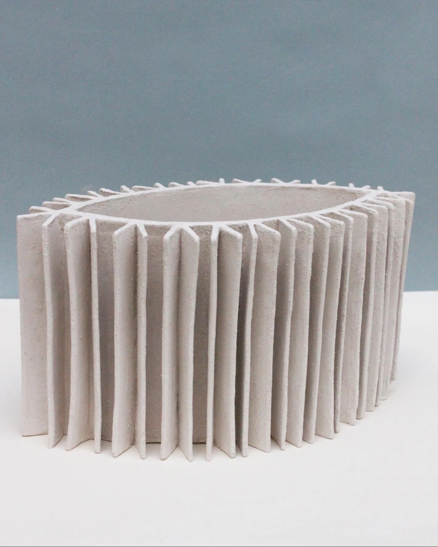 .
.
.
#clay #ceramic #sculpture #contemporaryceramic #ceramiquecontemporaine #clayartist