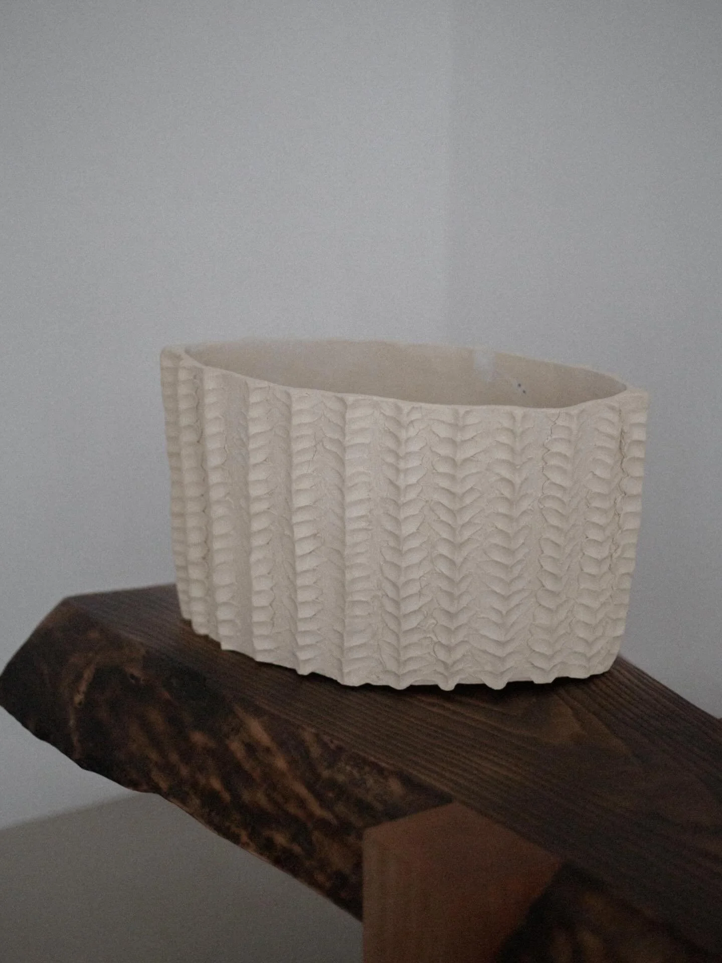 A few images from the opening of &laquo;&nbsp;Quiet Forces,&nbsp;&raquo; which took place on Friday the 14th.

A warm moment where the artworks revolved around nice and talented people.

On this occasion, I presented &laquo;&nbsp;History of Handprint