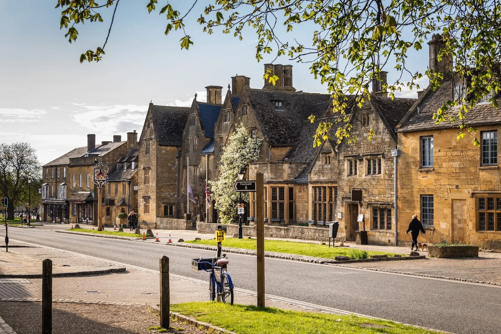 Broadway High Street, one of the most beautiful villages in the Cotswolds