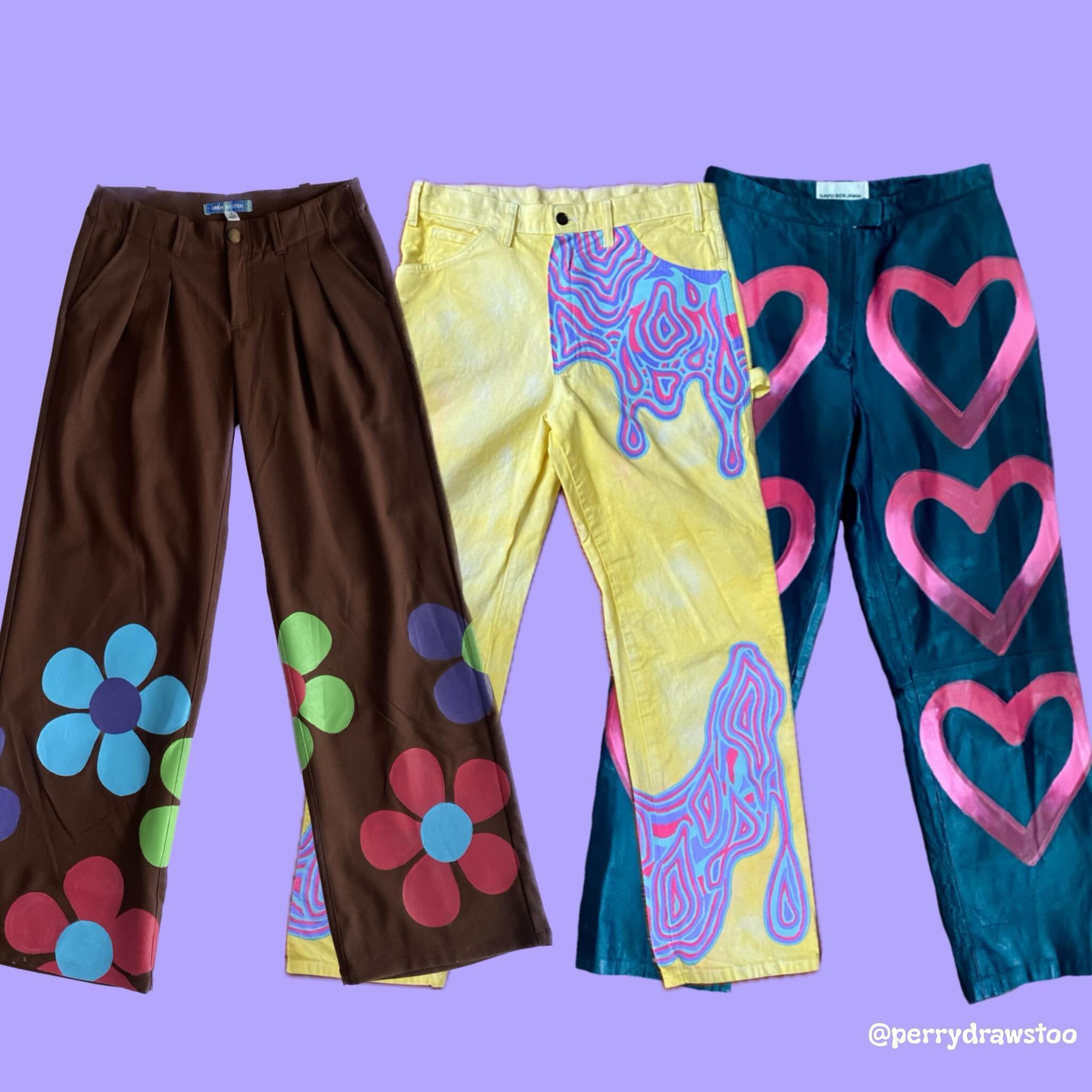Who wears the pants? Featuring the cutest hand-painted pants available NOW &mdash; and remember, even the pants in your closet can get a retouch by yours truly! DM to order a customized commission and let&rsquo;s collaborate!

SIZING:
✨Flower Power P