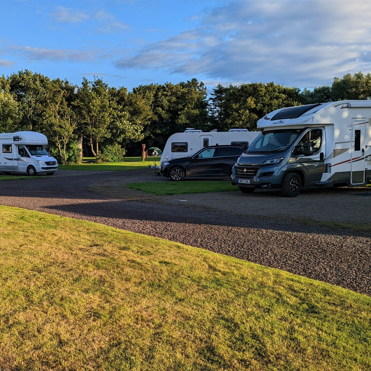 A lovely sunny day on the campsite.

#caithness #nc500 #nc500accommodationsightsandtips #northcoast500 #camping #campsite #scottishhighlands