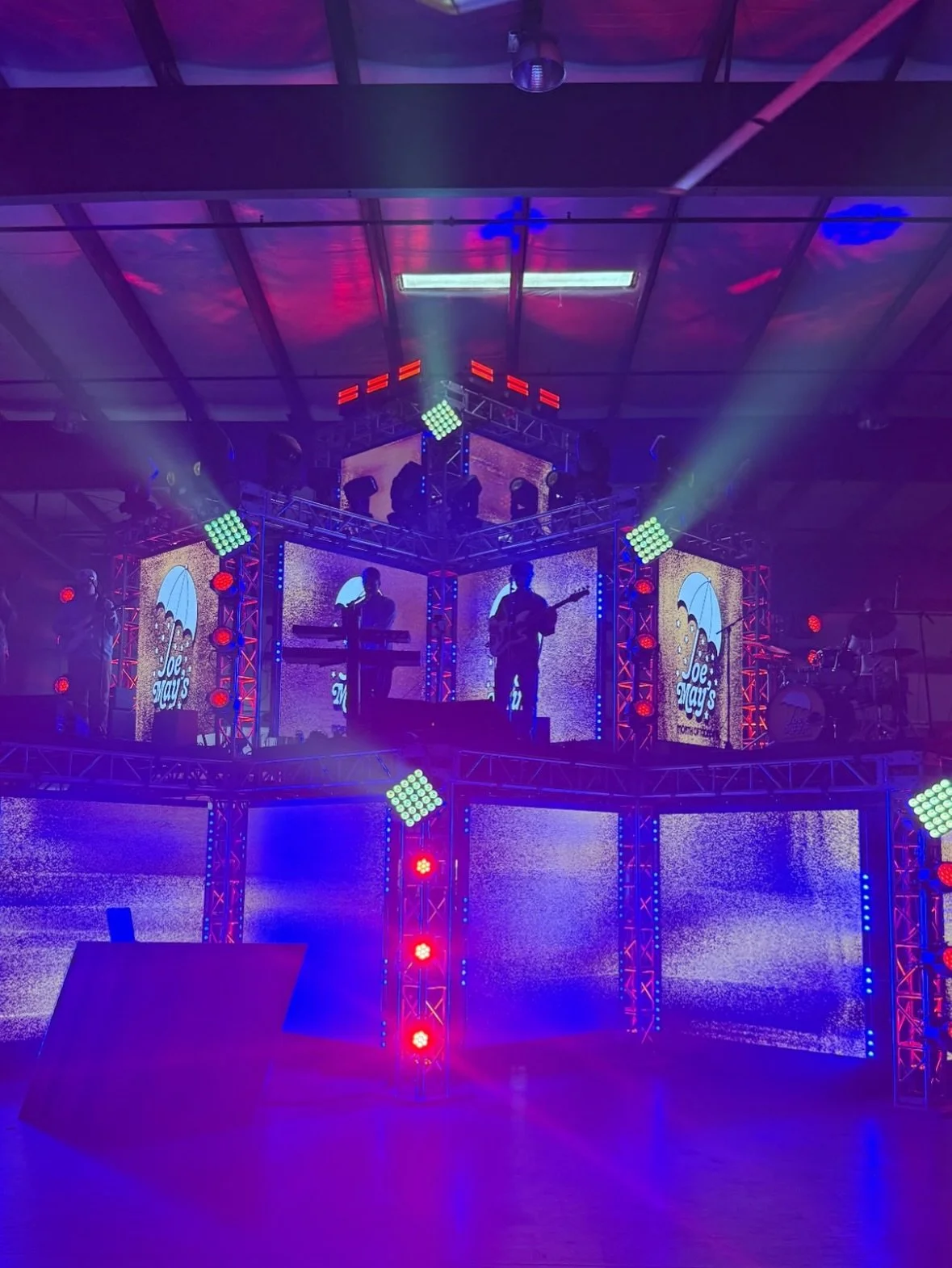 Box Score: 12/16/25, Secret Warehouse Show for @wassermanlive, undisclosed location near Harrisburg, NC. Show #45

That wraps up the year for us here folks! I hope you all have a lovely holiday and a happy new year. May 2026 be lighter and easier for