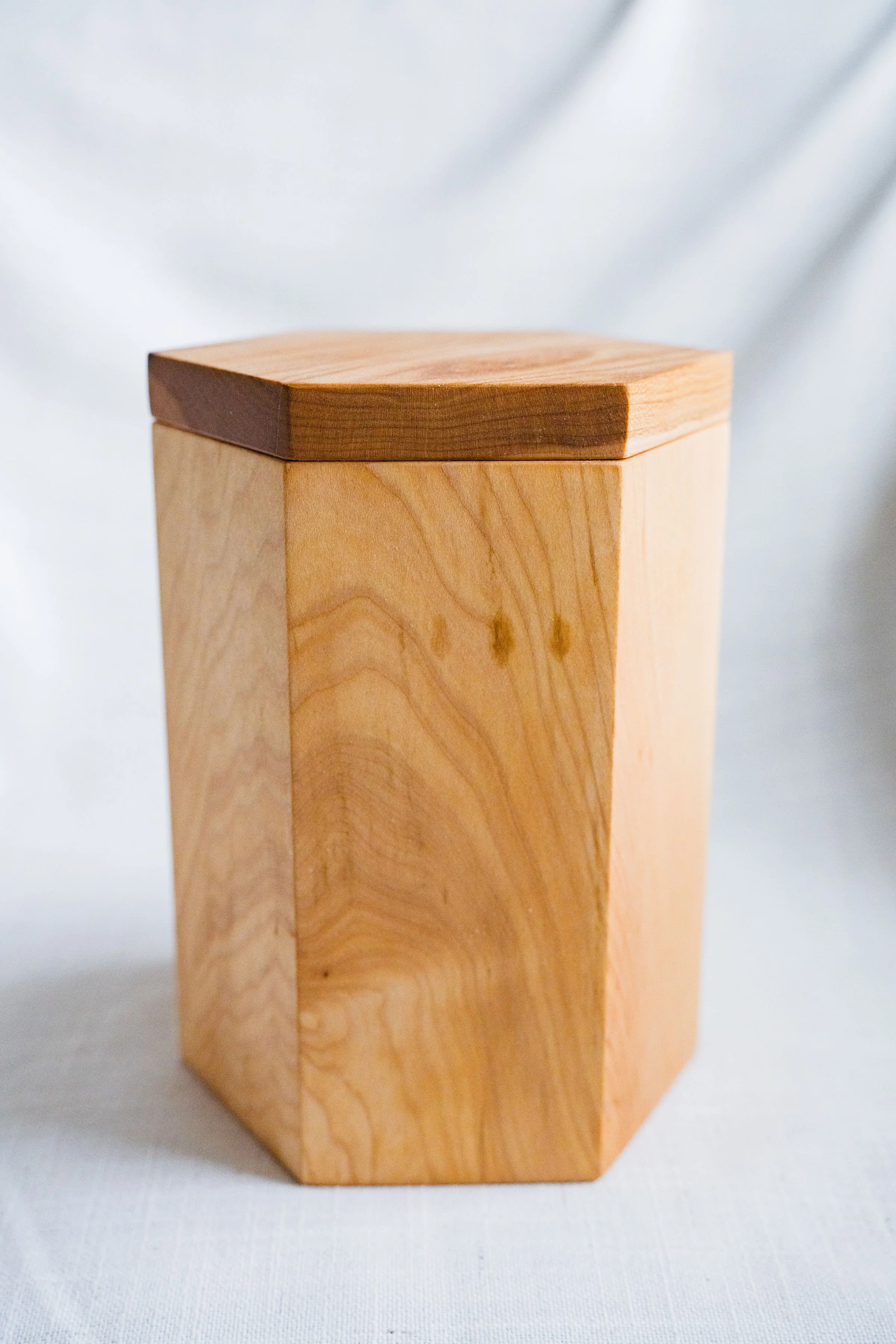 "The Terri" Bean Box - Maple w:Hickory lid 1.jpg