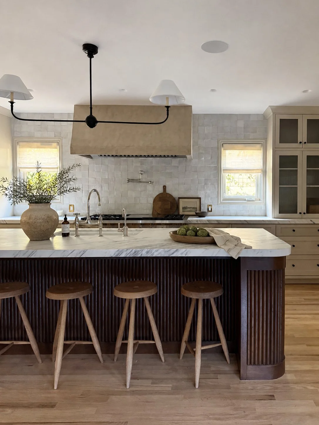 Transitional Kitchen With Contemporary Detailing Kitchen Remodel by Saffen Studios project photo