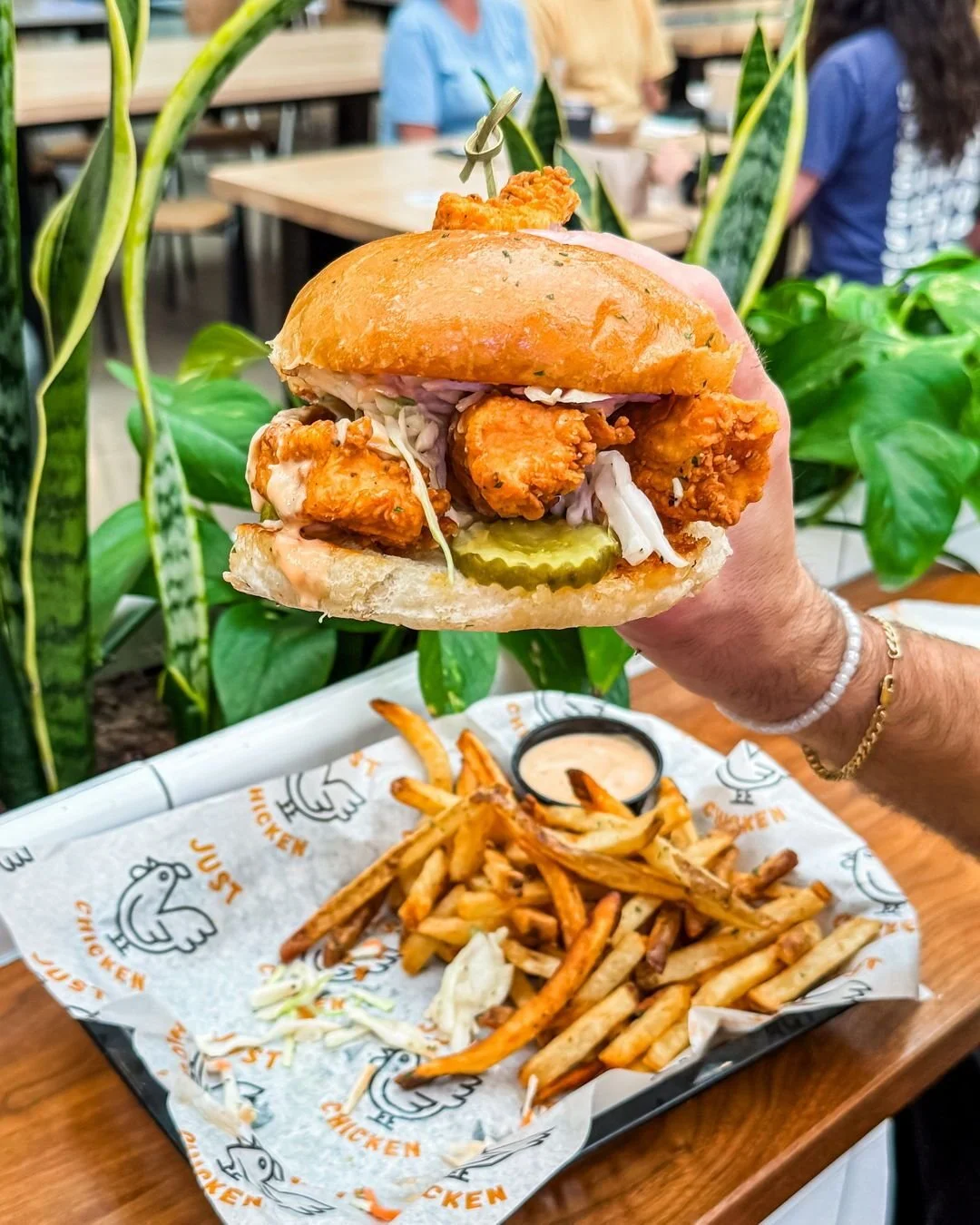 If you know, you know.
The Just Chicken sandwich &gt; everything else. 

Columbus | Grandview | Charlotte | Indy | Bosie 

#JustChicken #ChickenSandwich #ChickenTenders #FriedChicken #FoodieFinds #EatLocal