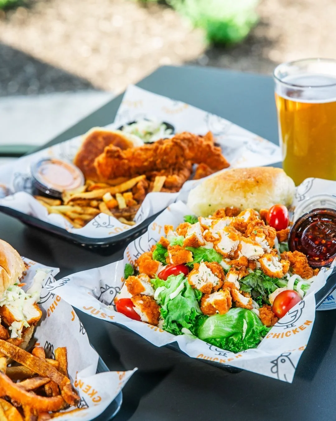 Already missing the sunshine and patio days&hellip; 

Charlotte, NC &ndash; @monarchmarketcharlotte
Columbus, OH &ndash; @eastmarket_cbus &amp; @thelittlegrandmarket
Indianapolis, IN &ndash; @thegaragefoodhall
Boise, ID - @warehouseboise 

#JustChick