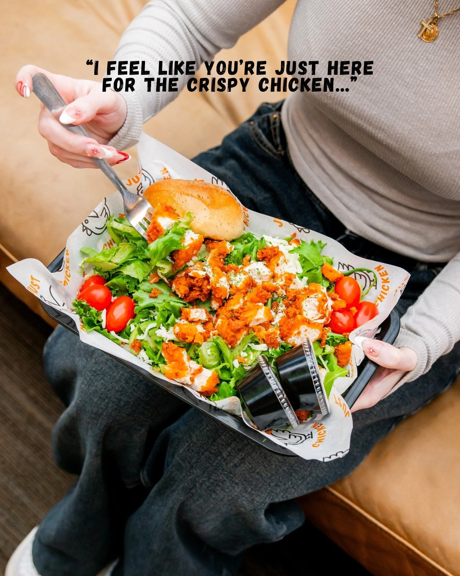 I feel like you&rsquo;re just here for the crispy chicken on the salad&hellip; and honestly, we get it 🥗🍗

Golden crispy chicken, made fresh, and bold flavor in every bite.

Tag someone who says they want a salad but really wants the chicken, or co