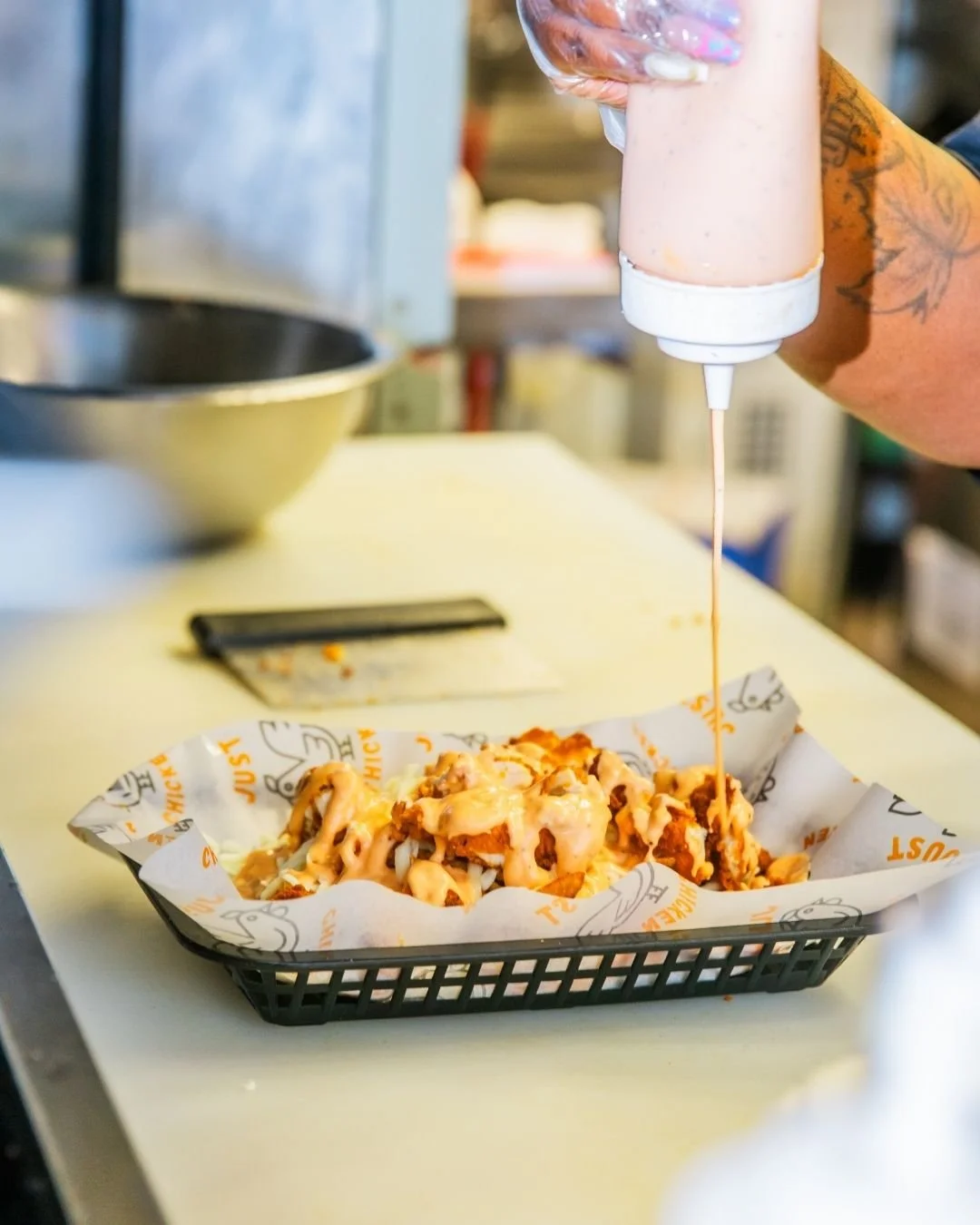 It&rsquo;s all about the sauce 😮&zwj;🔥

Crispy fries, golden tenders, and that drizzle that takes it all to another level. Creamy, bold, and loaded in every bite, this is what comfort food dreams are made of. 

Warning: these might disappear faster