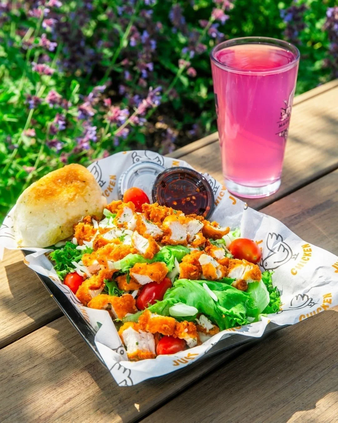 Sun out, fresh flavors out 😎

Crispy tenders, vibrant greens, and a cold drink to match, because patio days call for something light and satisfying. 

Light, fresh, and still packed with that Just Chicken crunch. 

#JustChicken #EatFreshFeelGood #Pa