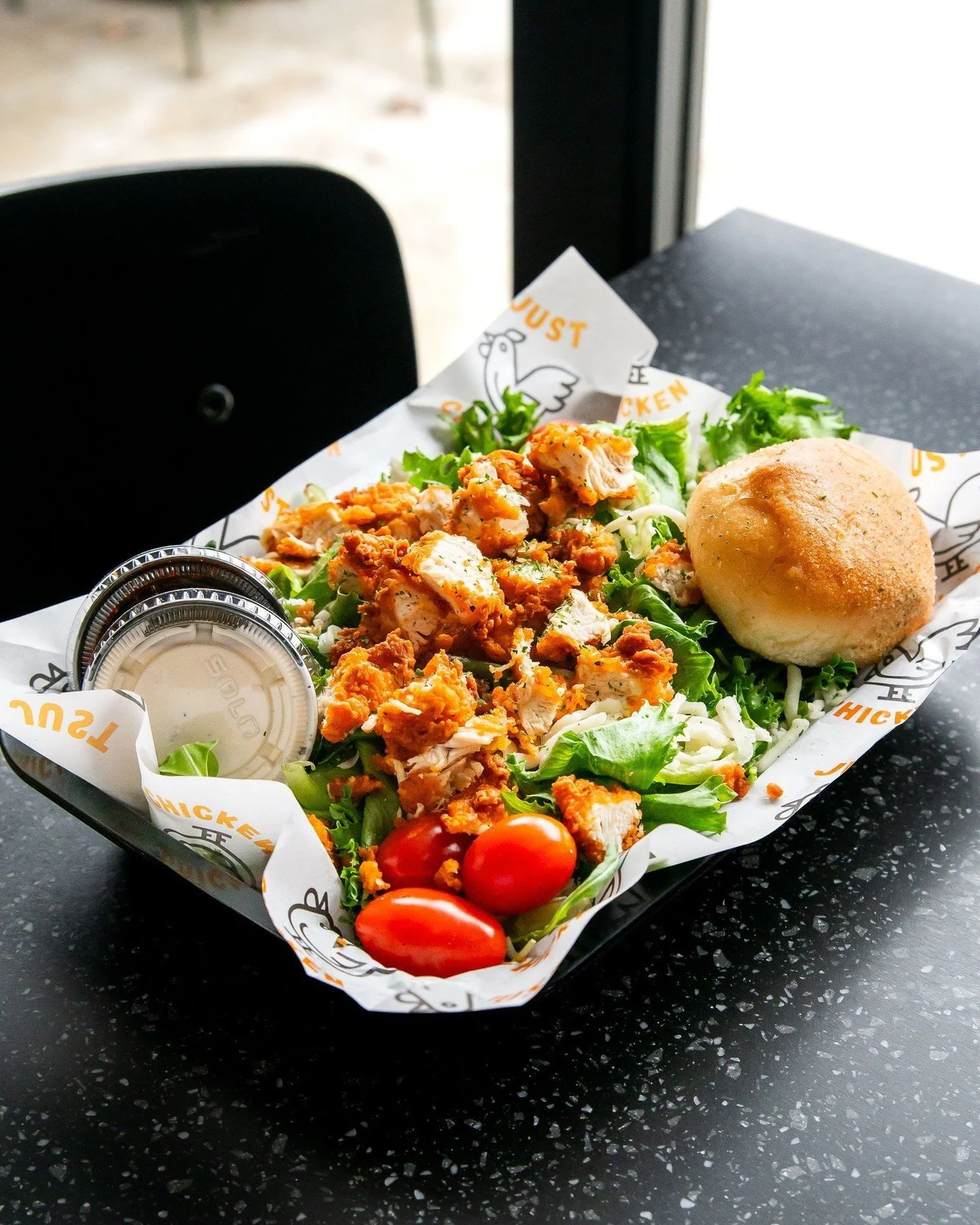 Crispy tenders on a bed of fresh greens because you can have it all on a Friday 🍗

The Just Salad is the move when you want something fresh but still want that golden crispy crunch you came here for. 

Happy #FriedChickenFriday to all the #TenderLov