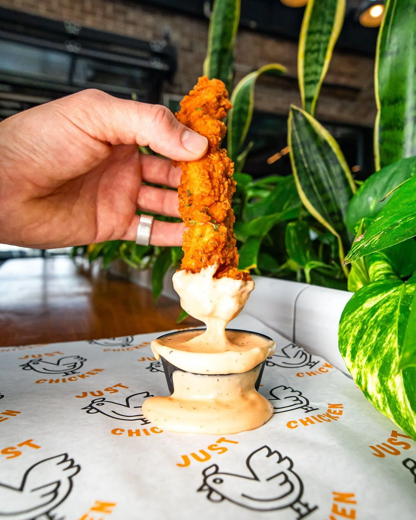POV: your Friday just got a whole lot better. 

Crispy golden tender, house-made Just Sauce and the best way to kick off your weekend. This is exactly how the best day of the week should look.

Happy #FriedChickenFriday to all the #TenderLovers out t