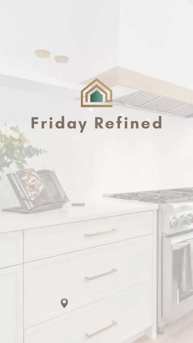 This week’s Friday Refined celebrates our latest completed home — a seamless blend of modern coziness and nature-infused tones. Spacious rooms flow effortlessly, warmed by layered textures, organic woods, and soft neutrals. Every detail i