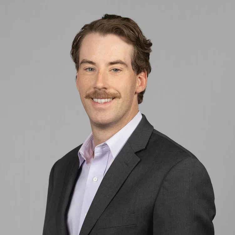 Meet the Team - JR Capital