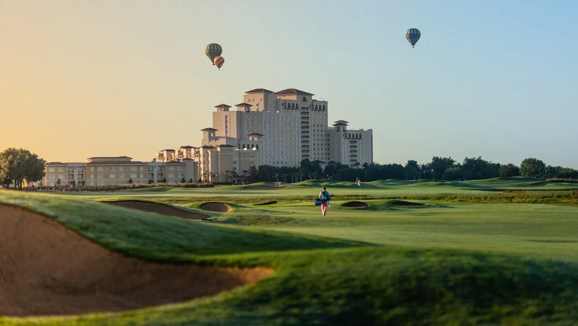 mcocha-omni-orlando-resort-golf-building-hot-air-balloons.jpg
