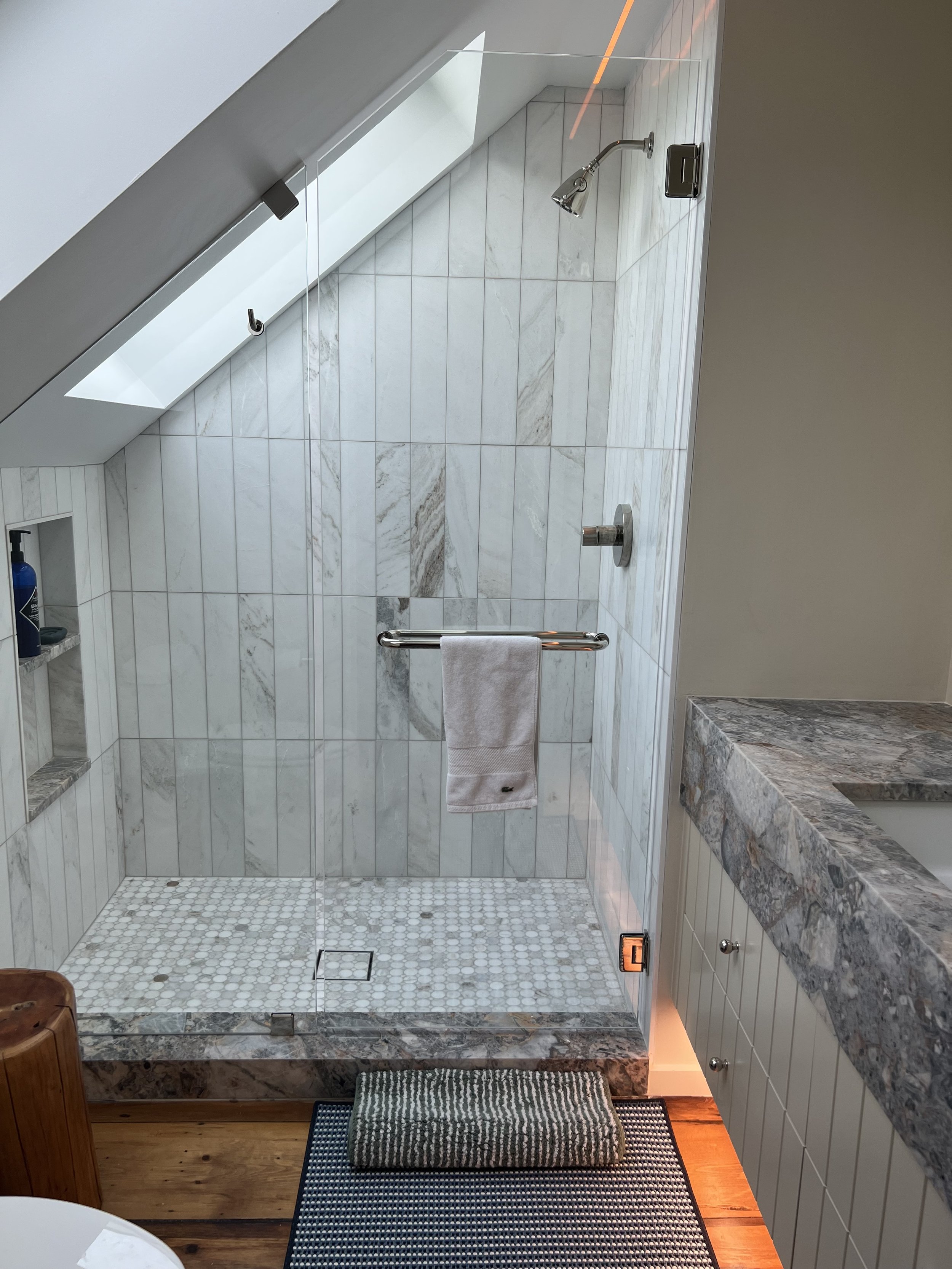 Bathroom 1.2.jpg