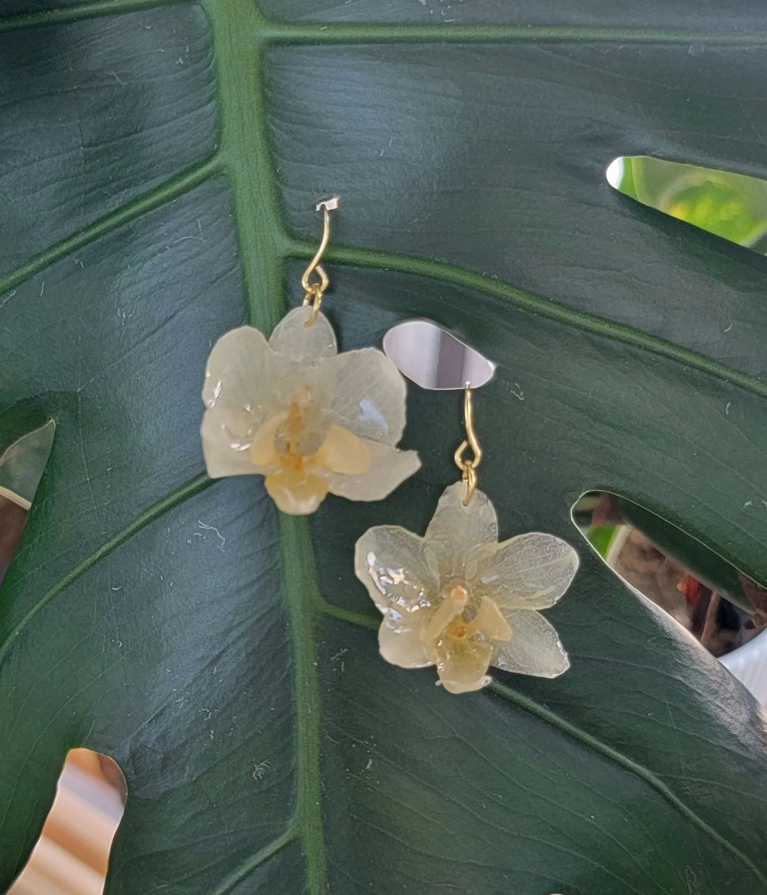 Small Orchid Dangles