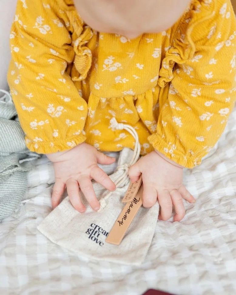 These tiny hands helped to add a more personal connection and emotion to these images for a recent Mother&rsquo;s Day shoot for @creategiftlove 

Possibly the cutest shoot I&rsquo;ve ever been involved with! We set up a really simple backdrop with ne