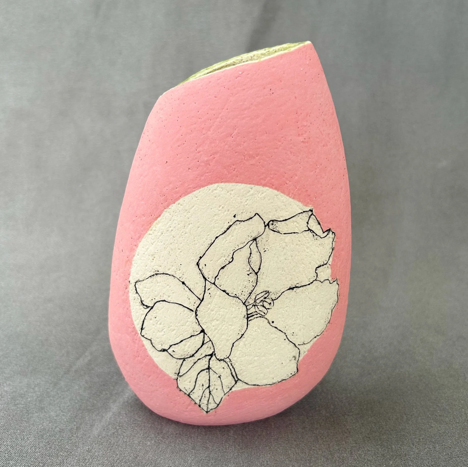 pink vase_ap1.jpg