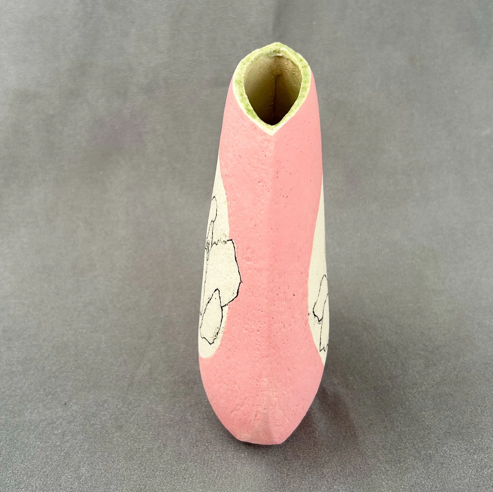pink vase_t4.jpg