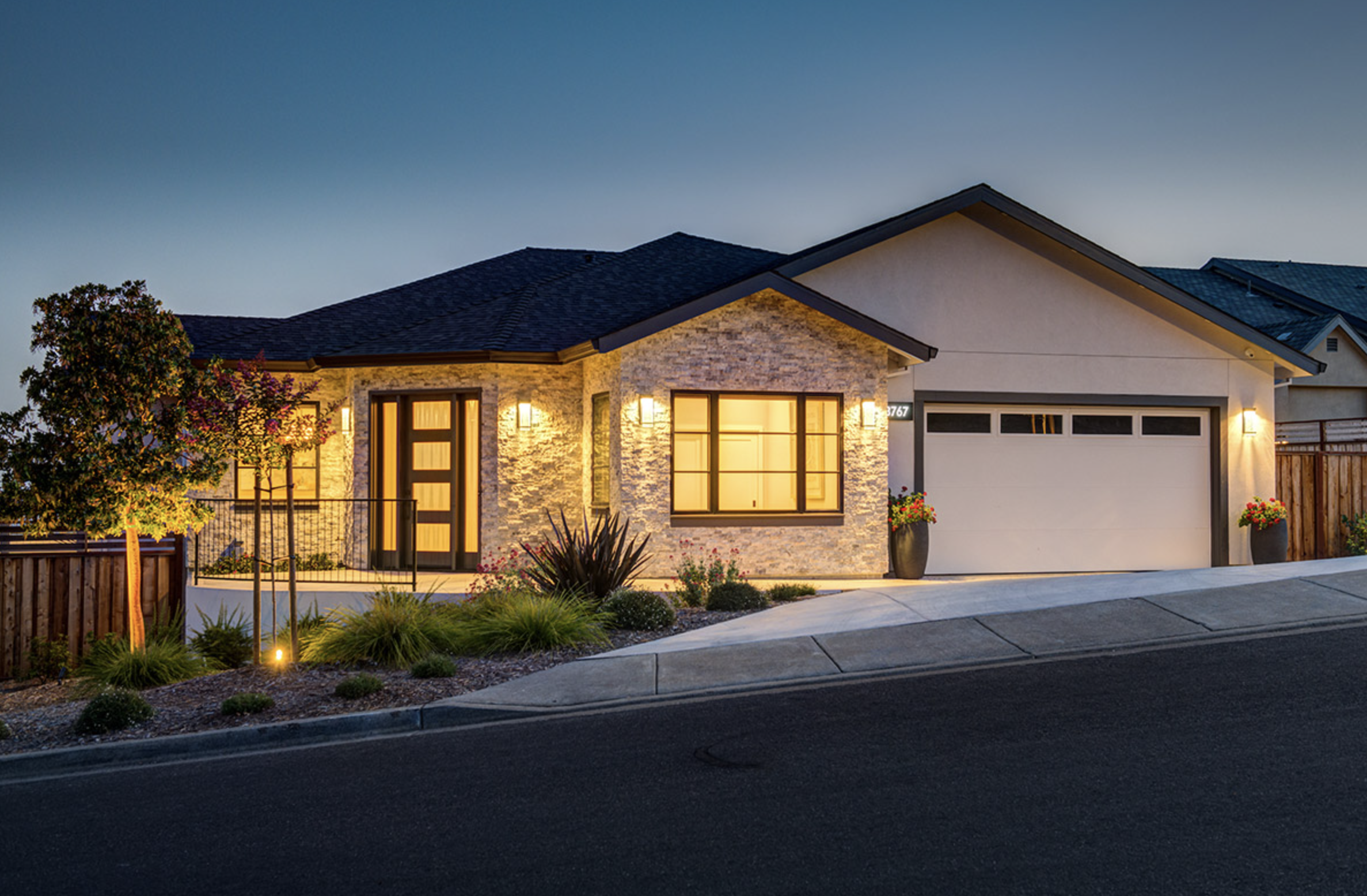 Fountaingrove New Home Rexford Design - front-exterior-twilight-3.png