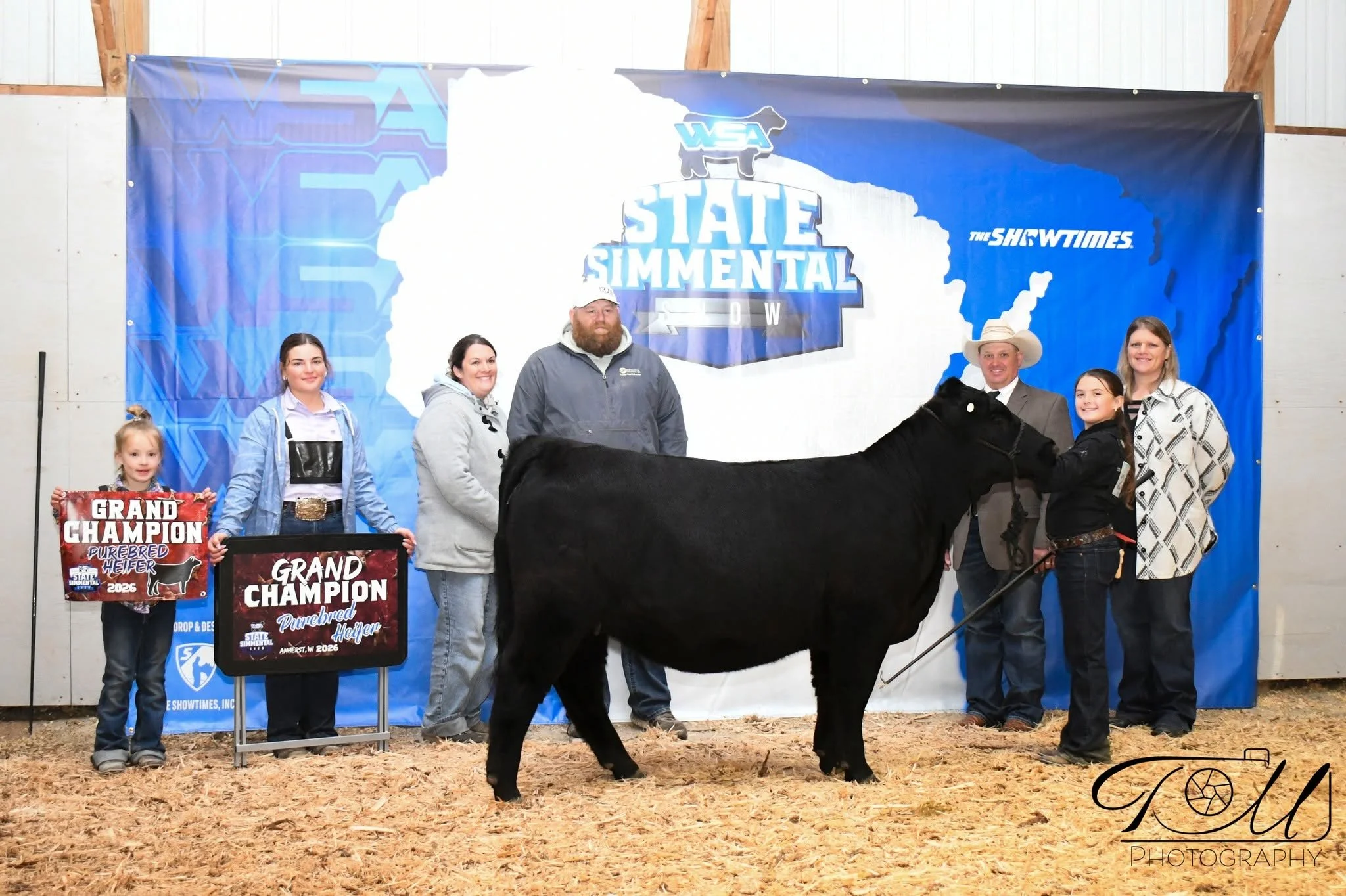 Champion Purebred Heifer-Vidahlia Kimball