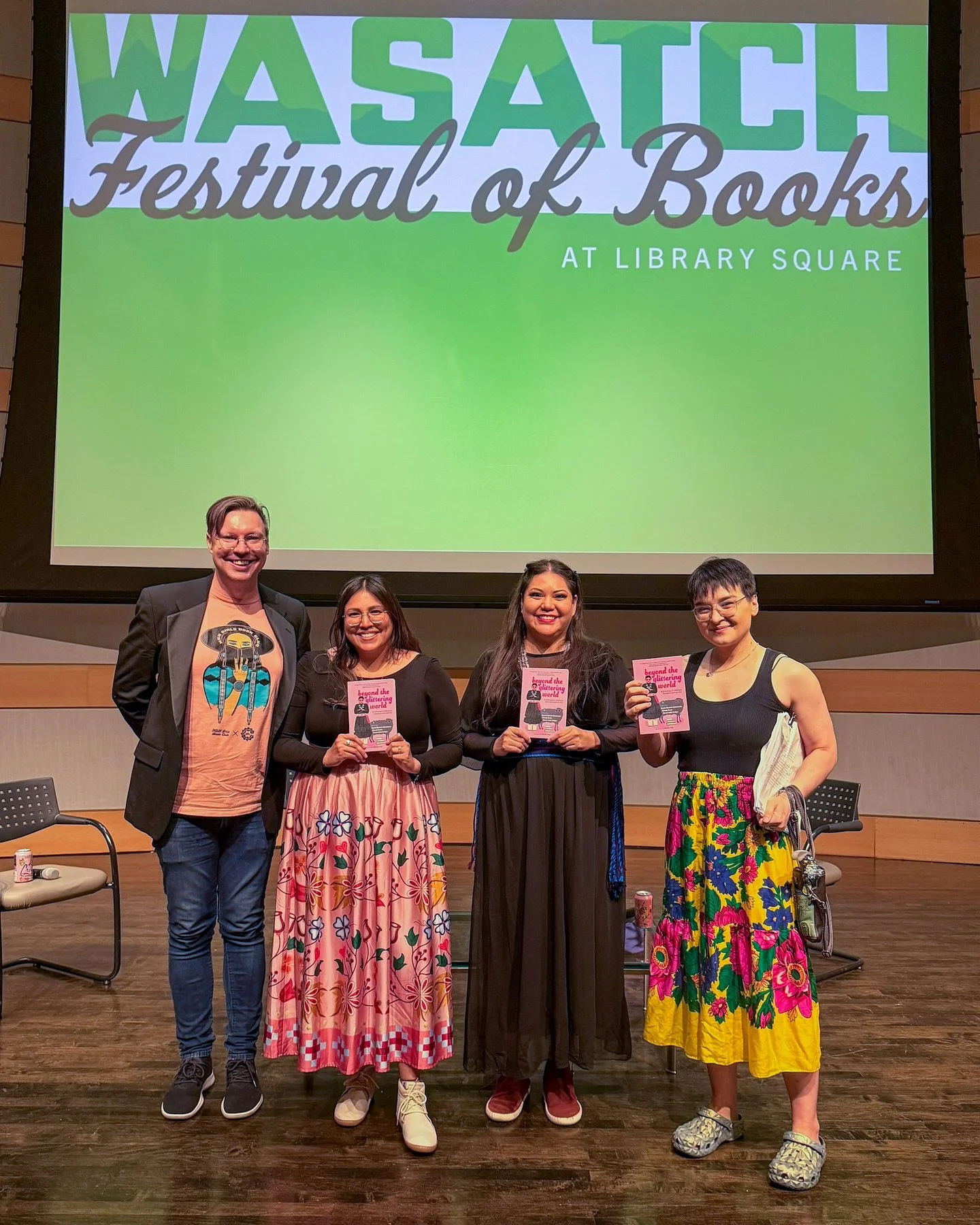 All these pictures were taken this week!
Tuesday night was the Tate McRae concert with @lauriej97 🖤⛓️, Wednesday Sean and I left for Cedar City where I was a panelist 🏜️, Thursday was so fun, I got to speak to some Creative Writing students about F