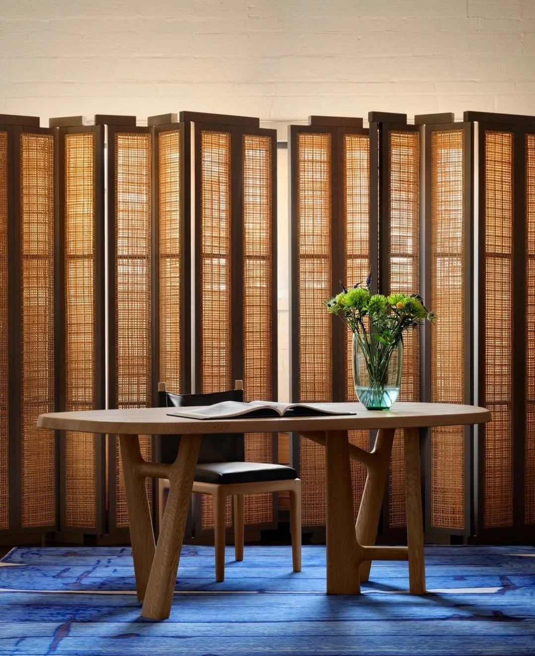 The Man of Parts, Henley Street screen by @yabupushelberg and the ABI dining chair by @christophedelcourt in the office space at Avenue Road in Dallas.
