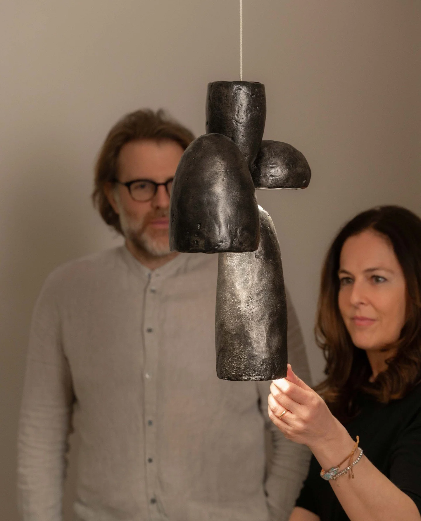 Designed by Giopato &amp; Coombes, the Scarabei pendant 04 features luminous domes that house LED sources, diffusing a soft light that intertwines with the material. ⁠
⁠
Pulegoso glass amplifies this interaction, creating a play of reflections and sh