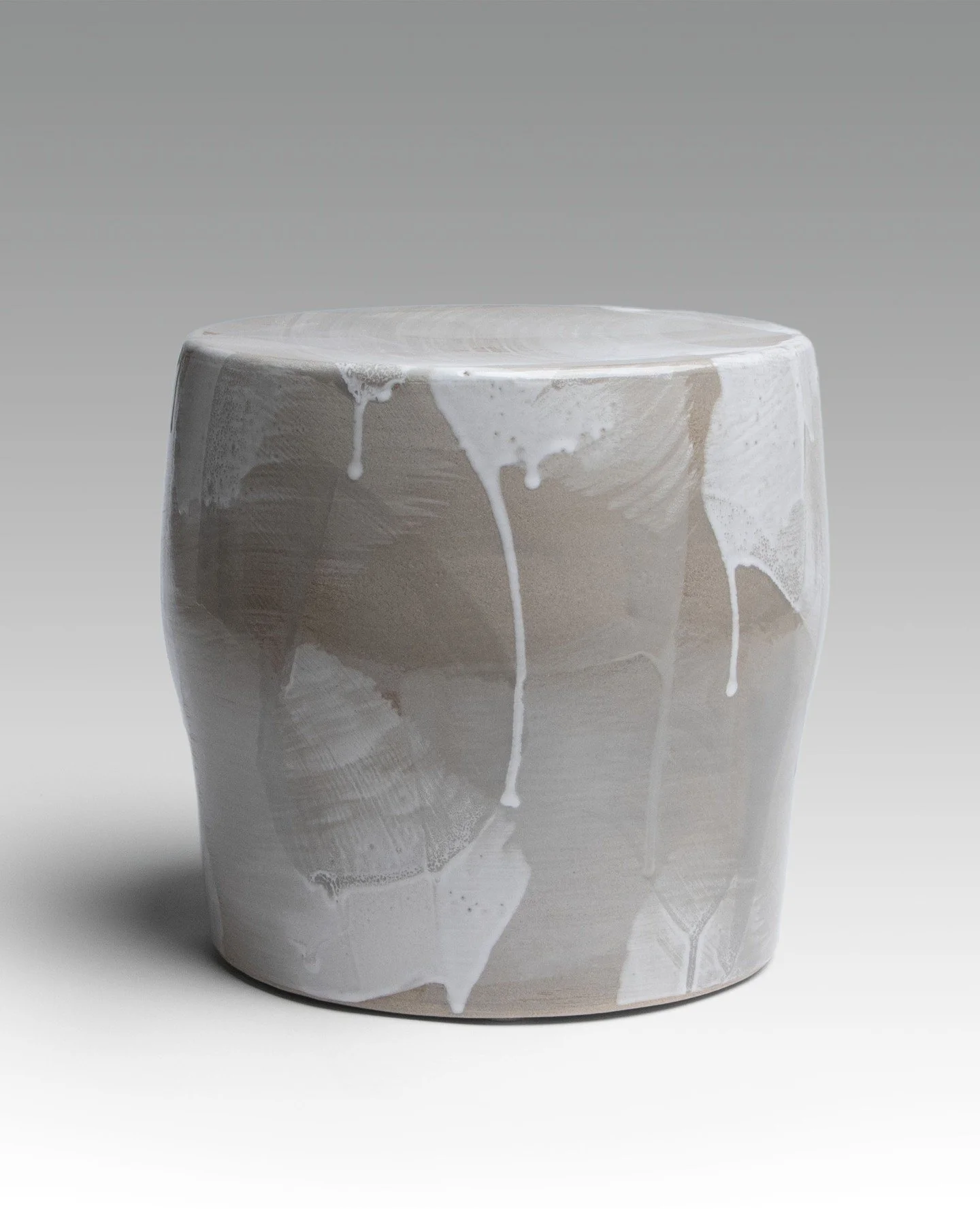 A new limited series of hand-painted ceramic stools, made in France by artist, Pascale Girardin, is online now at Moebel.⁠
moebel.com.au/brands/pascalegirardin