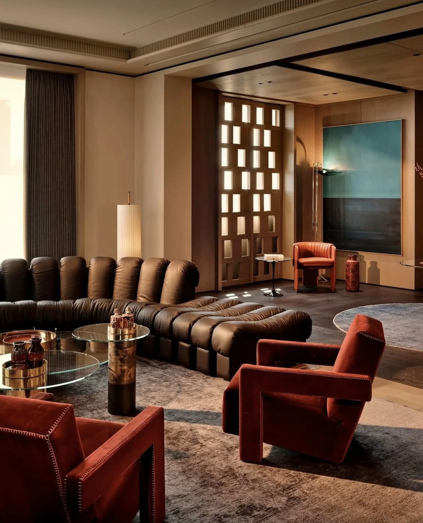 Inspriation via @escapefromsofa⁠
The Four Seasons Istanbul Private Residences 2025, designed by Escapefromsofa features the Haumea coffee tables designed in 2015 by Massimo Castagna for Gallotti&amp;Radice.⁠
⁠
Design &amp; Build: @escapefromsofa @mah