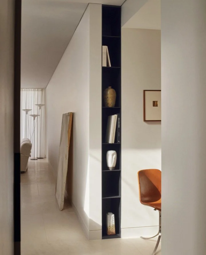 Inspiration via Lawless &amp; Meyerson with Eurangi Penthouse.⁠
Floating at the far end of the room of the stunning Bondi Penthouse apartment is the vintage Franco Bresciani &lsquo;Manta&rsquo; floor lamp from Moebel. ⁠
⁠
Project Team: Jo Lawless, Em