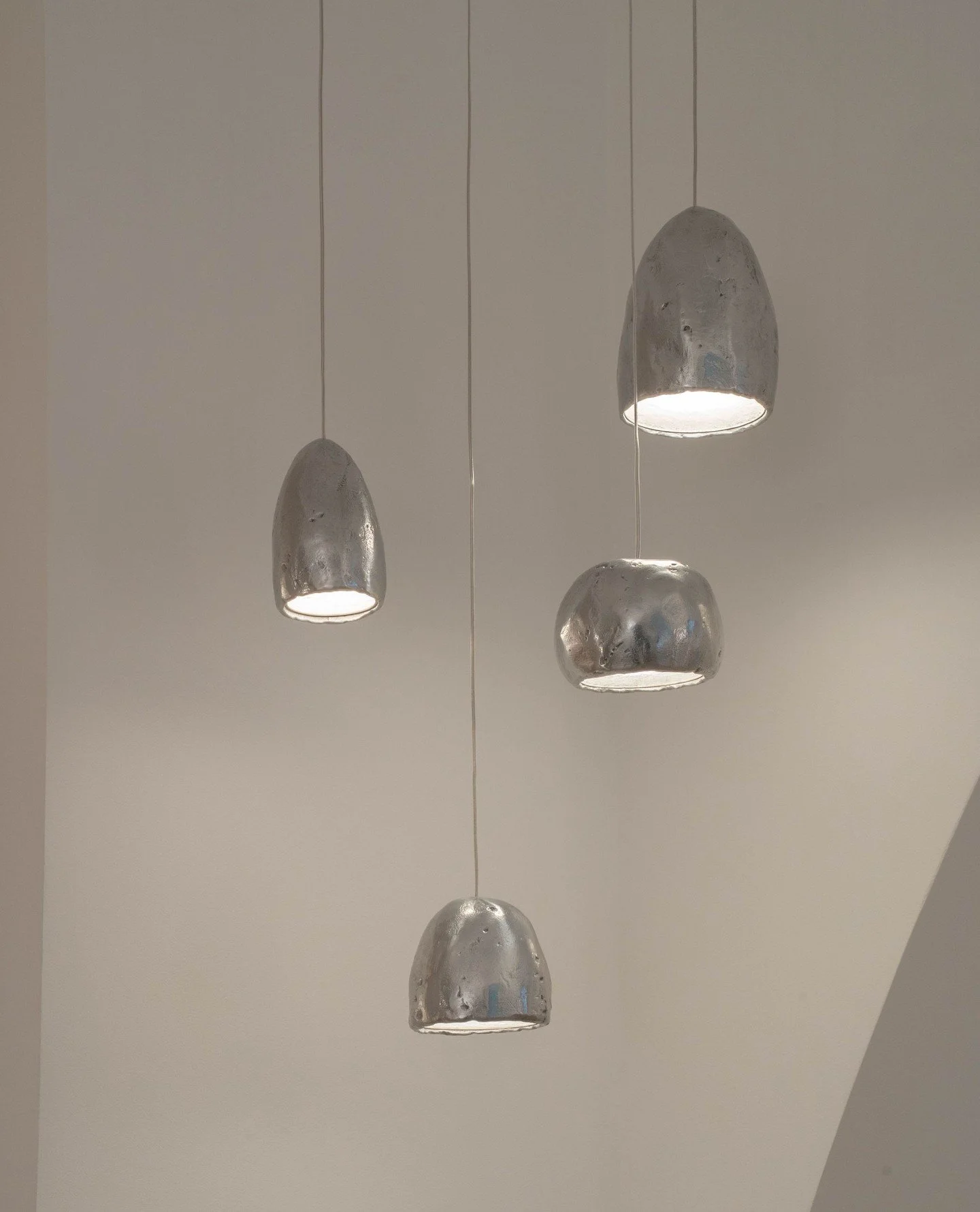 The new Scarabei Single Pendant by @giopatocoombes is available from Moebel in four different shapes. Visit our link for further details.⁠
⁠
A single lighting sculpture, reduced to the minimum gesture: small, yet intense. Its compact scale doesn&rsqu